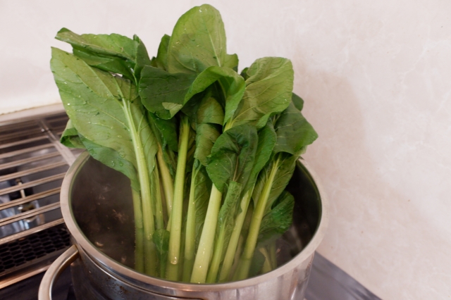 日持ちする小松菜の「冷蔵保存」の方法